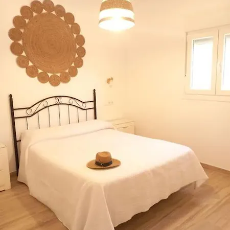 Mi Huerto, Casa Con Piscina, En La Barrosa Holiday home *