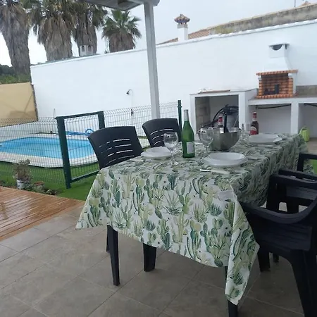 Holiday home Mi Huerto, Casa Con Piscina, En La Barrosa