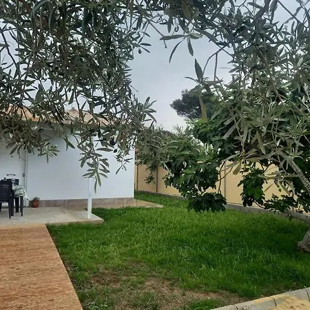 Mi Huerto, Casa Con Piscina, En La Barrosa Holiday home *