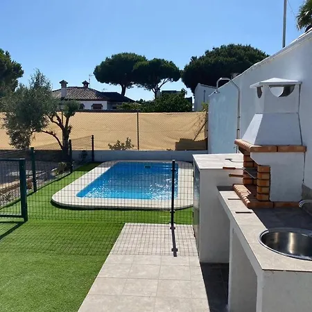 Holiday home Mi Huerto, Casa Con Piscina, En La Barrosa